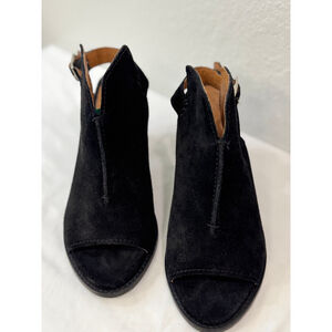 Frye‎ Black Suede Peep Toe Heels 8.5B